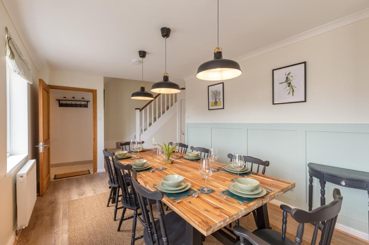 4 Bed City House With Private Garden And Parking Winchester Luaran gambar