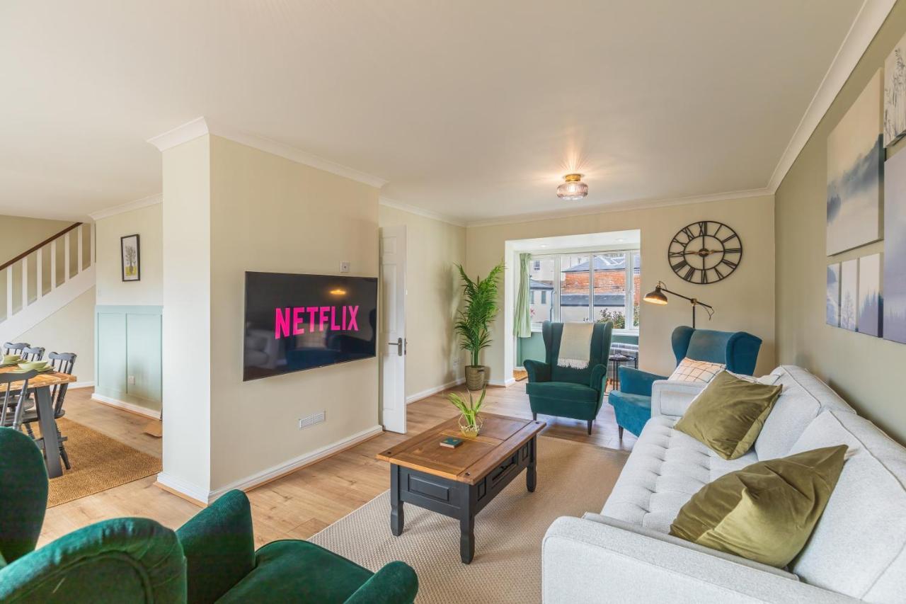 4 Bed City House With Private Garden And Parking Winchester Luaran gambar